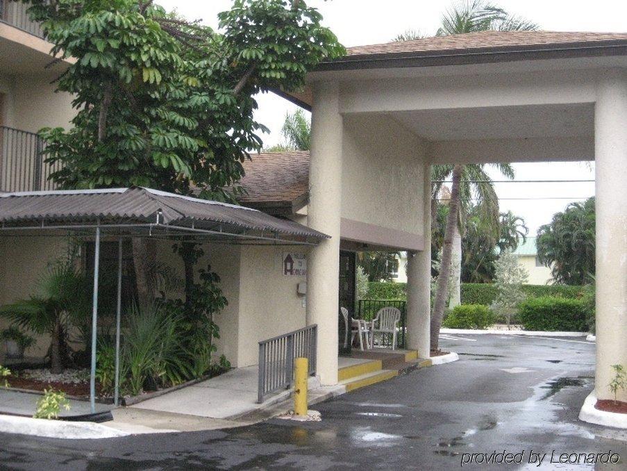 Homing Inn - Boynton Beach Bagian luar foto