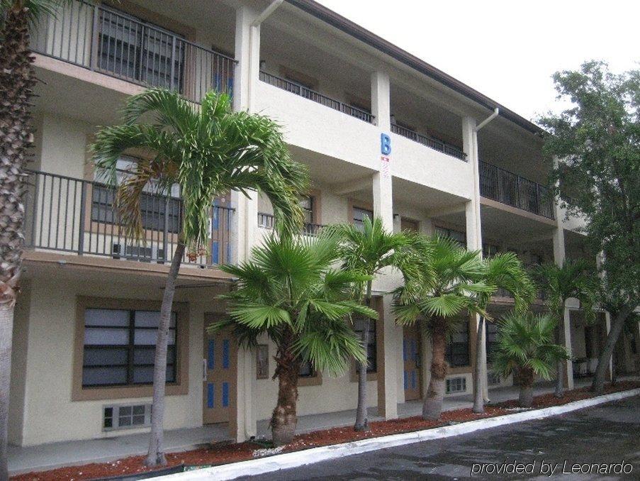 Homing Inn - Boynton Beach Bagian luar foto